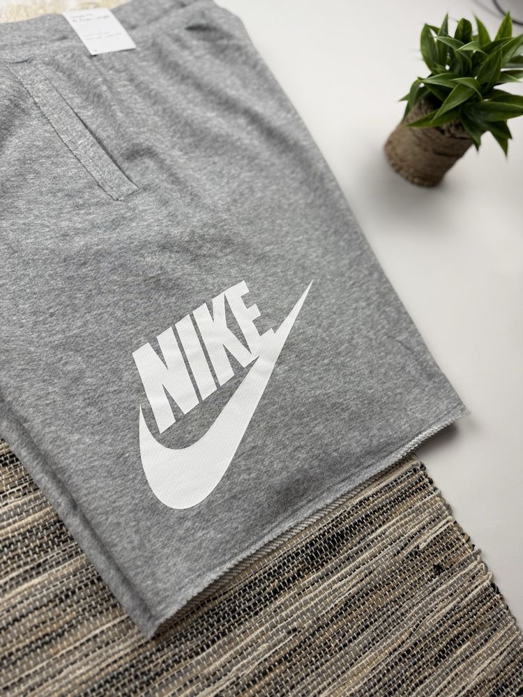 Шорти Nike Club Swoosh Grey