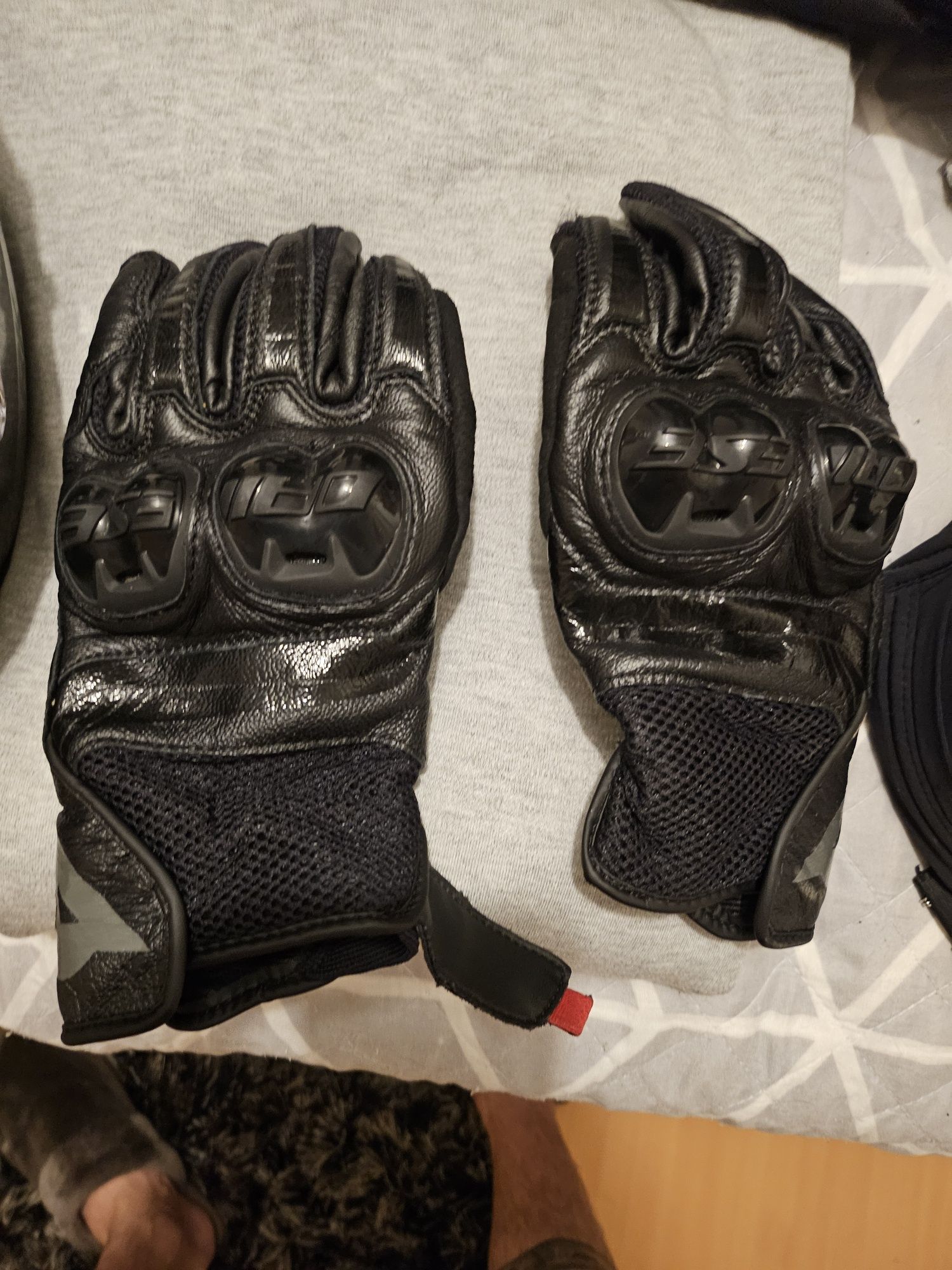 Vendo luvas dainese como M