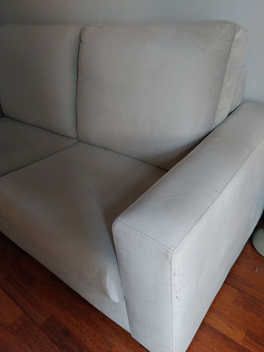 Sofá 2 lugares Como Novo 190×90.