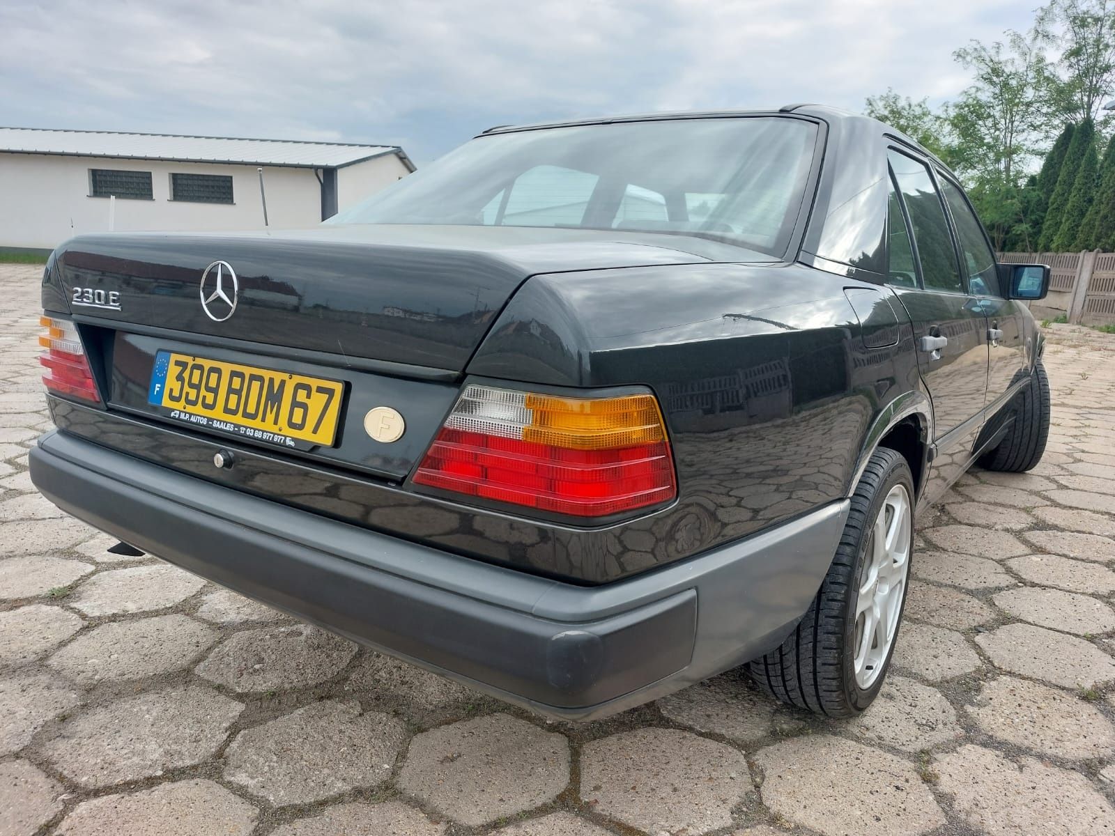 Mercedes w124 MEGA stan! NISKI przebieg