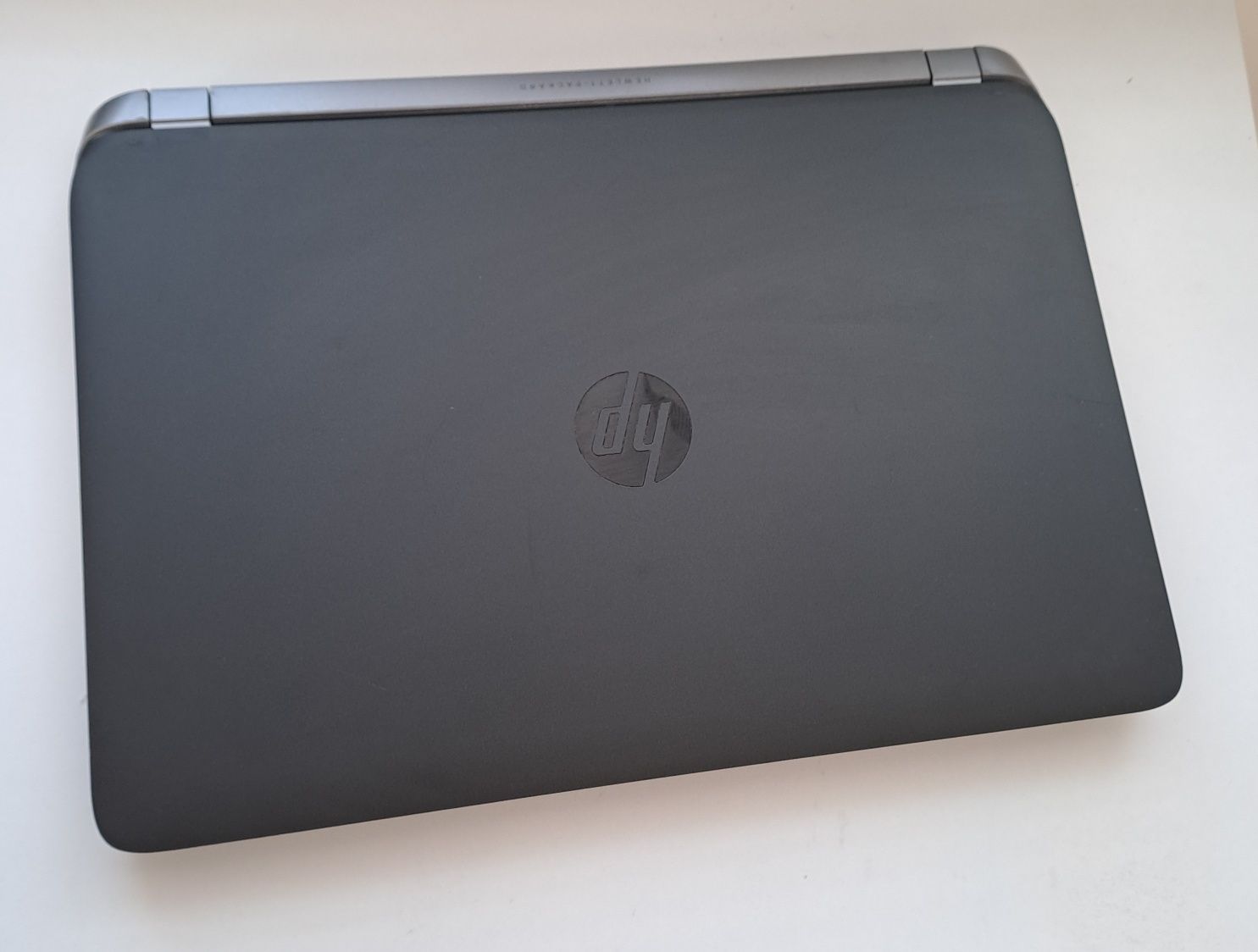 Laptop komputer HP i5 8GB RAM