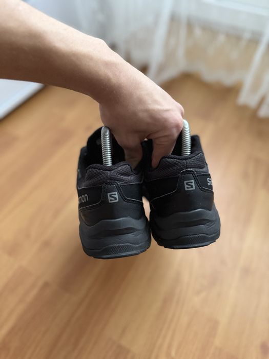 Чоловічі кросівки Salomon Gore tex розмір 42 26.5 см