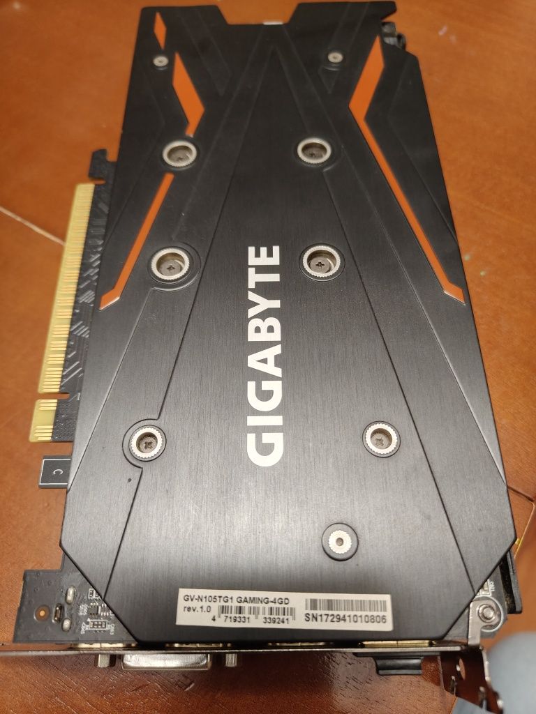 GeForce GTX1050 Ti 4GB + Radeon R9270x 2GB