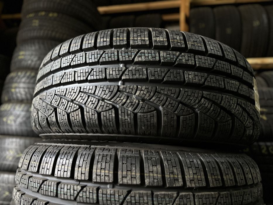 Шини нові 225/50R17 Pirelli Sottozero2 210 RFT ранфлет