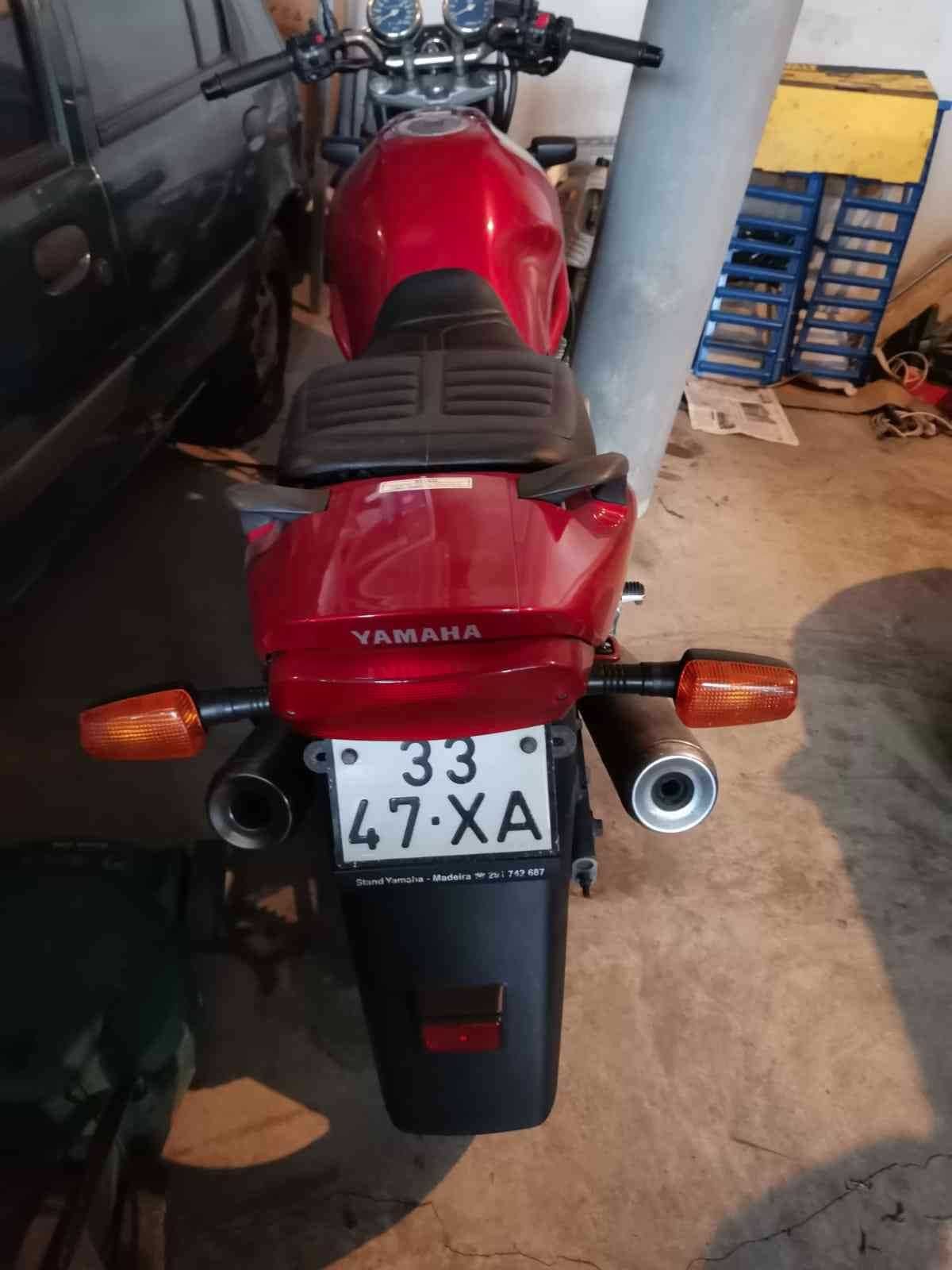 YAMAHA XJ600N 2004 – Fiável, Bem Cuidada e Pronta a Rodar!
