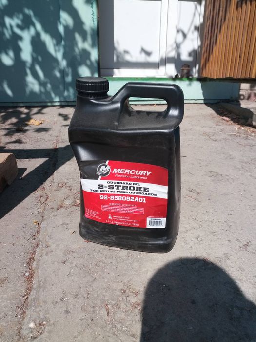 Масло Mercury для двухтактных моторов