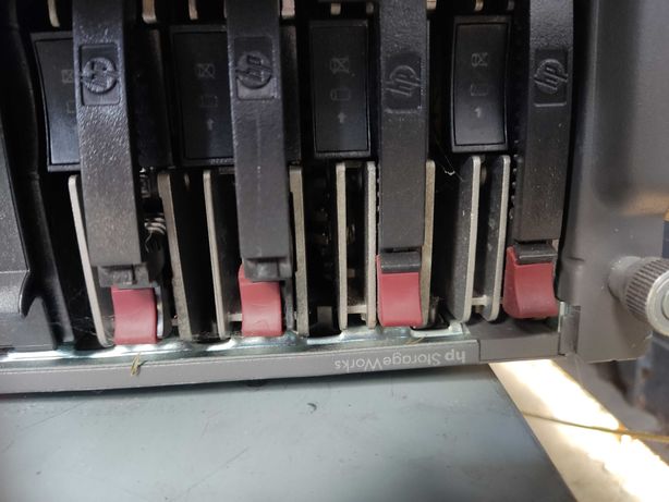Системы хранения данных HP StorageWorks EK1502 SCSI Storage Array