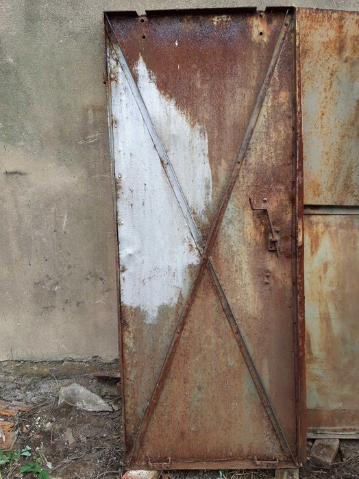 Drzwi stalowe stare