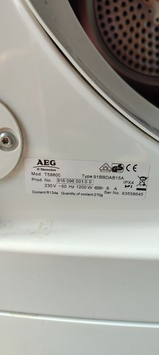 Сушильна машина для одягу AEG з тепловим насосом