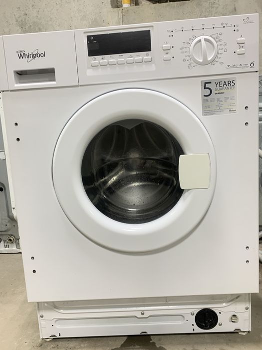 Продам пральну машину Whirlpool AWOC0714, 7 кг. Вузька, гарантія.