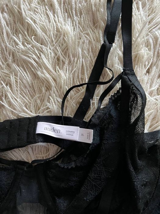 Чорне сексуальне боді