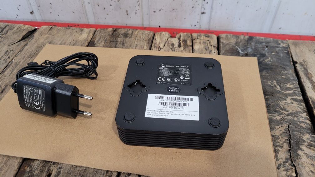VoIP - шлюз Grandstream HT-801