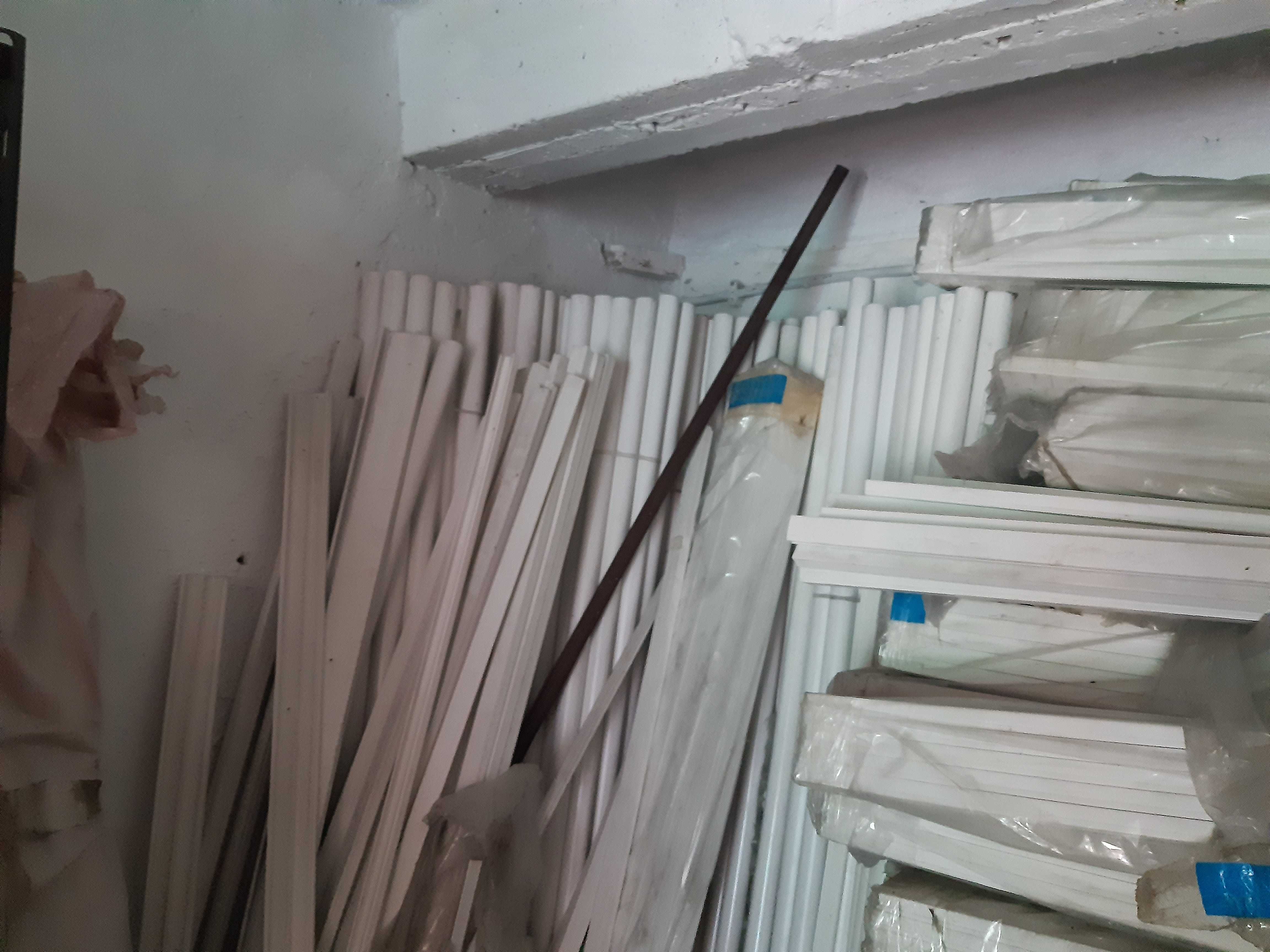 Korytka kablowe + puszki elektryczne małe i duże