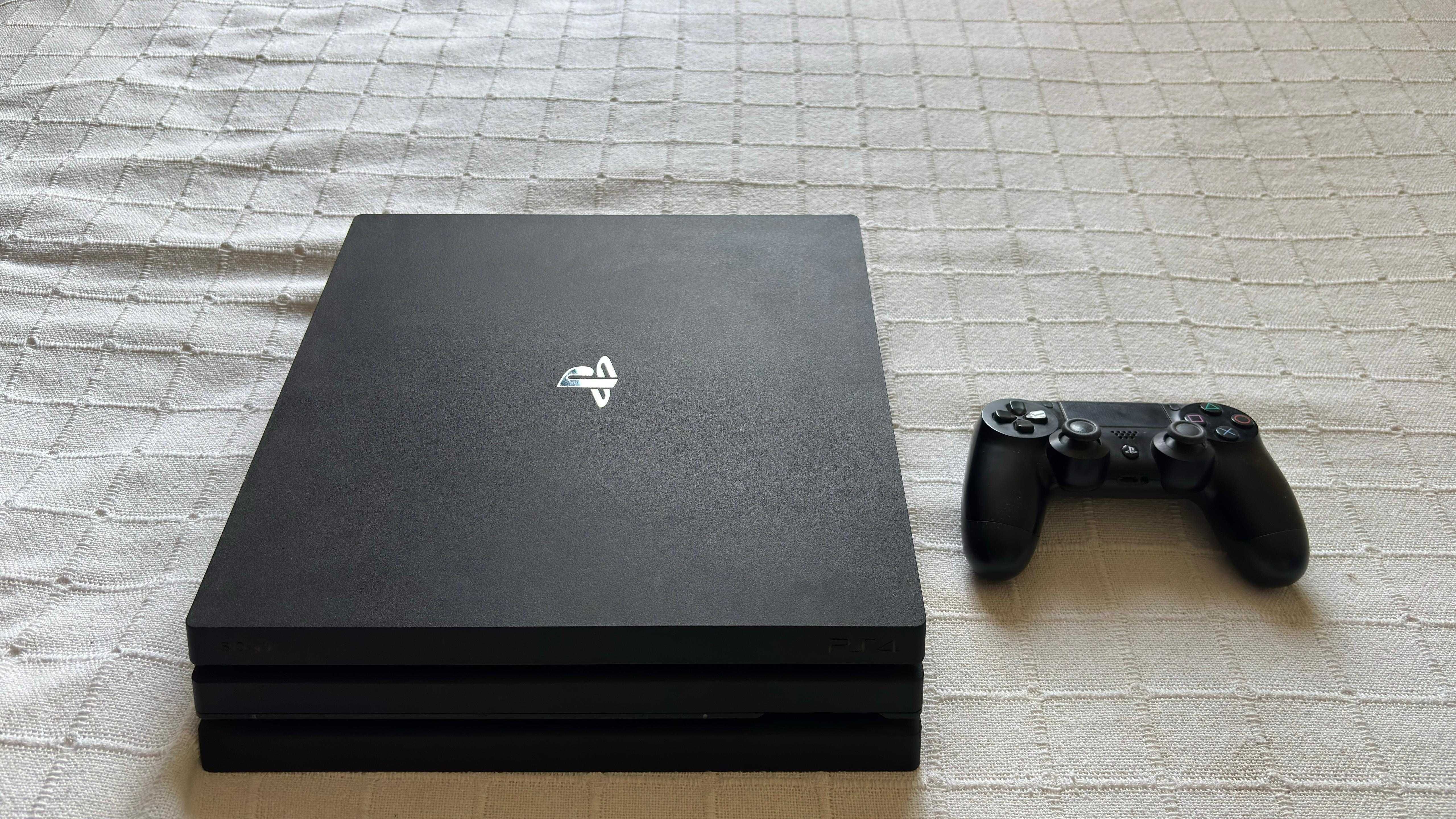 Sony PlayStation 4 Pro | Normal Edition | 1 TB | Preto