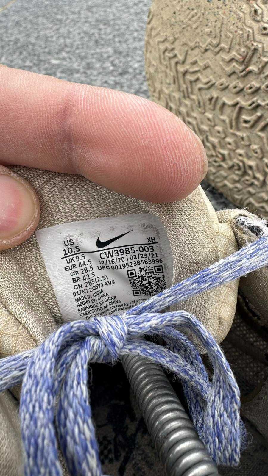 Nike Kyrie Low 4 [US 10.5| 28.5 cm]