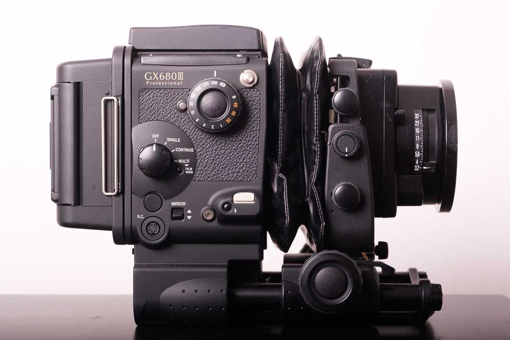Fuji GX 680 III com objetiva de retrato de 180 mm F3.2 (bom estado!)