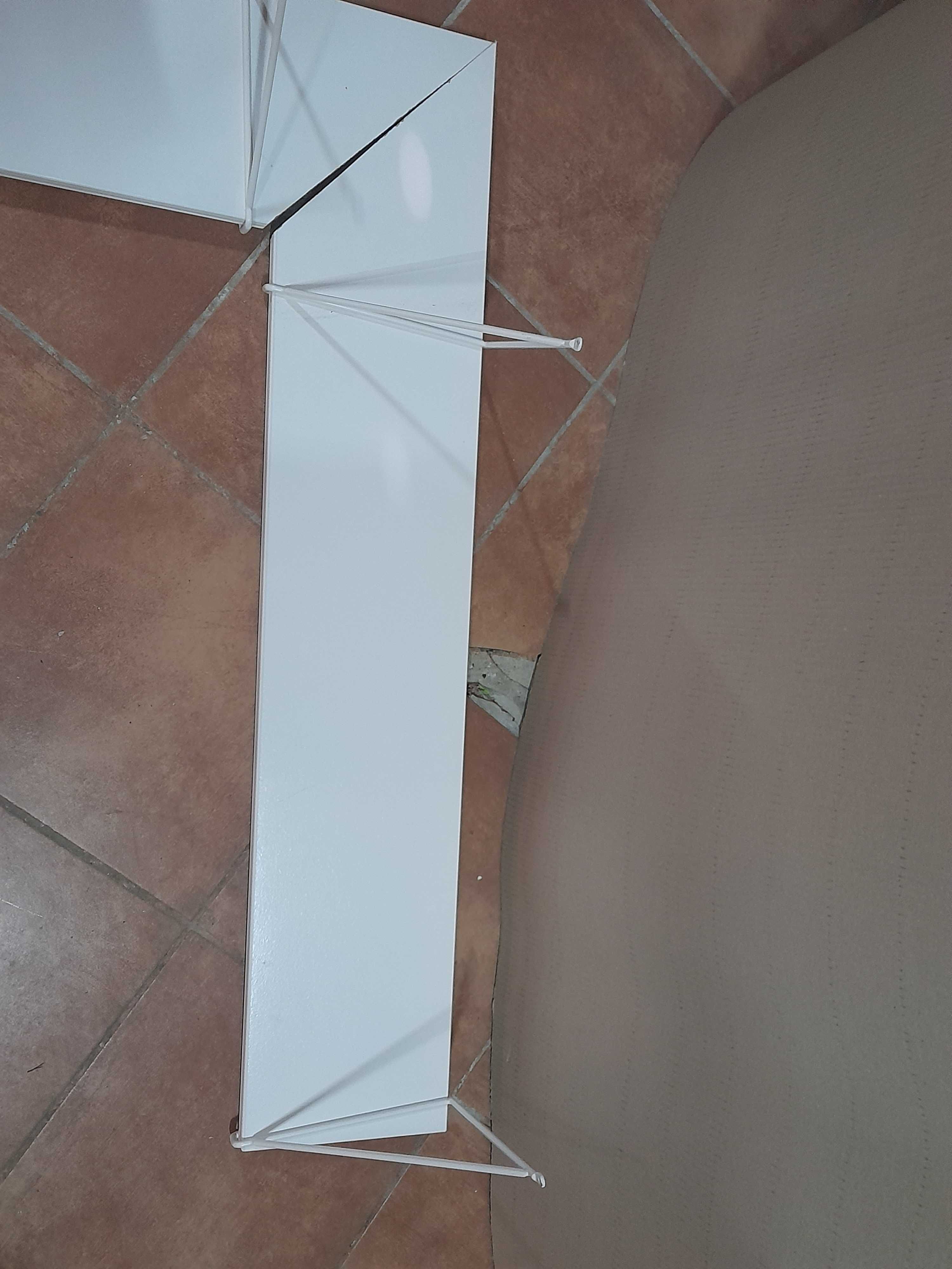 Półka narożna biała
