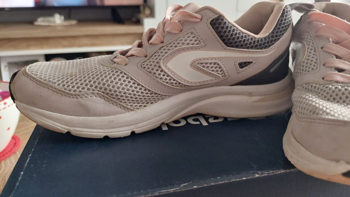 Buty dziewczęce Decathlon Kalenji r. 36