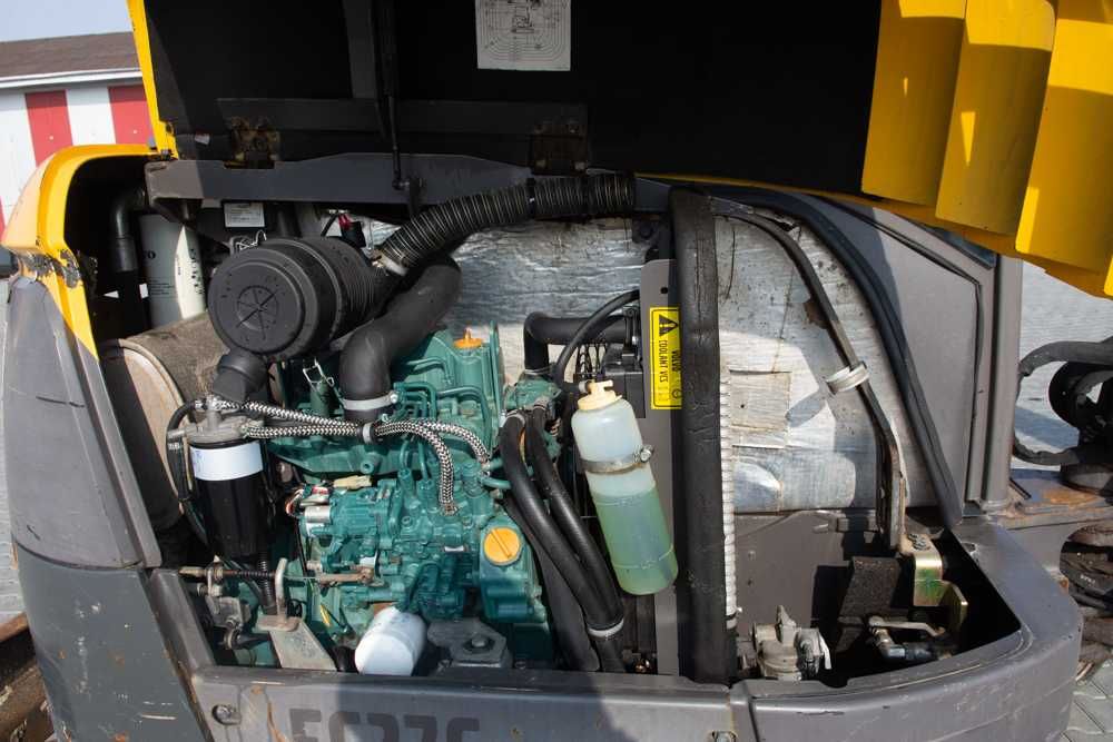 Екскаватор Volvo EC27C 2015