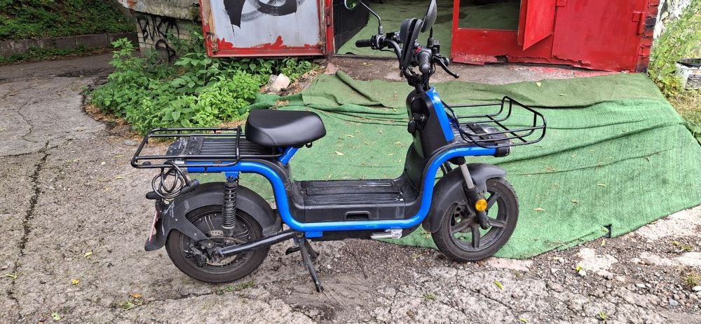 Оренда елеутроскутера АІМА для glovo