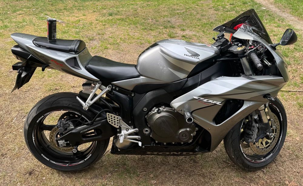 Honda sc57b CBR 1000rr fireblade