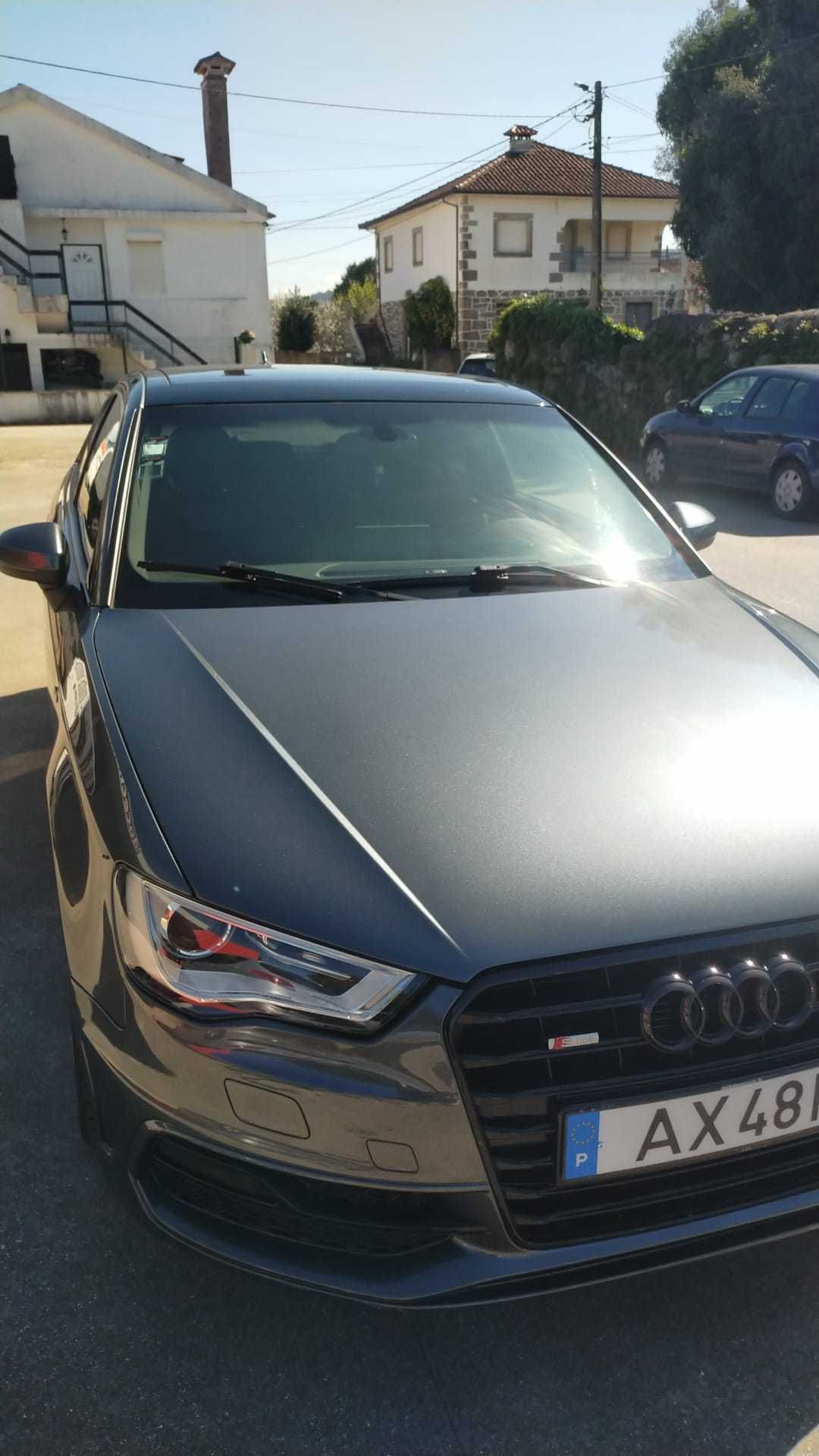 AUDI A 3 S.Line 2.0 caixa Automatica