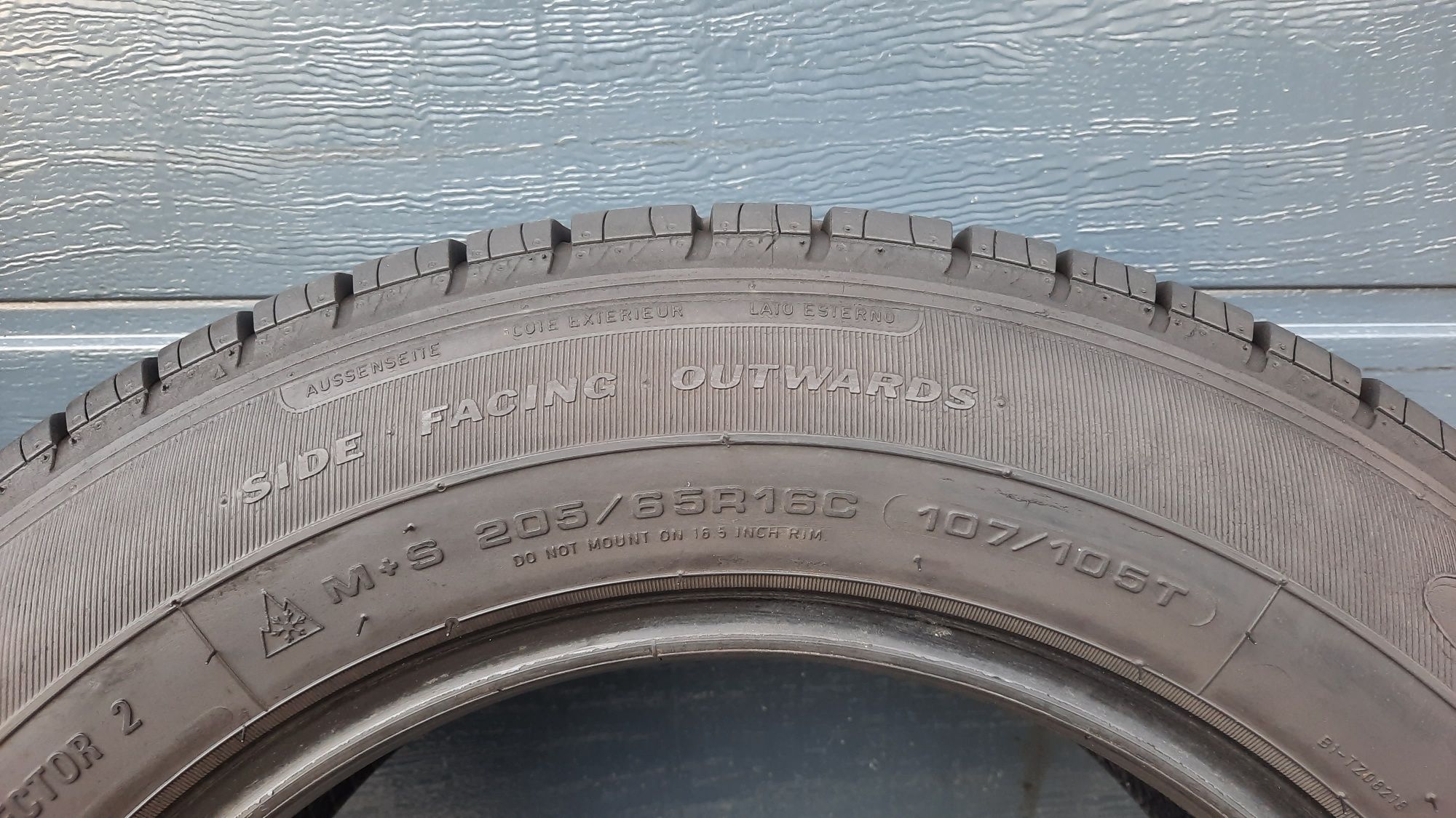 Goodyear 205/65 R16 C Cargo Vector
