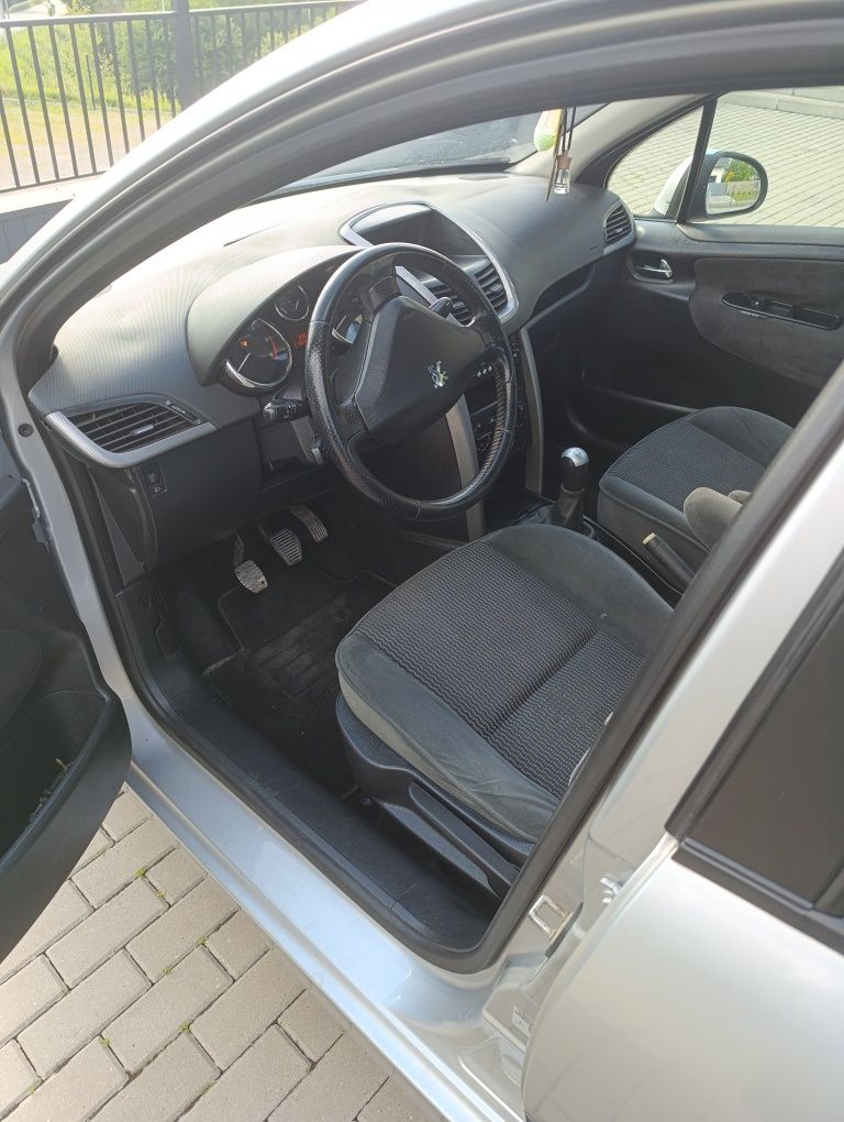 Peugeot 207 1.6 HDi klima