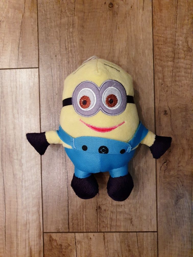 MINIONS maskotka MINIONEK Dave z przyssawką do zawieszenia 24 cm