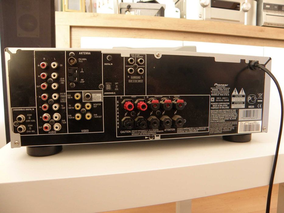 Amplituner AV Pioneer
VSX-418