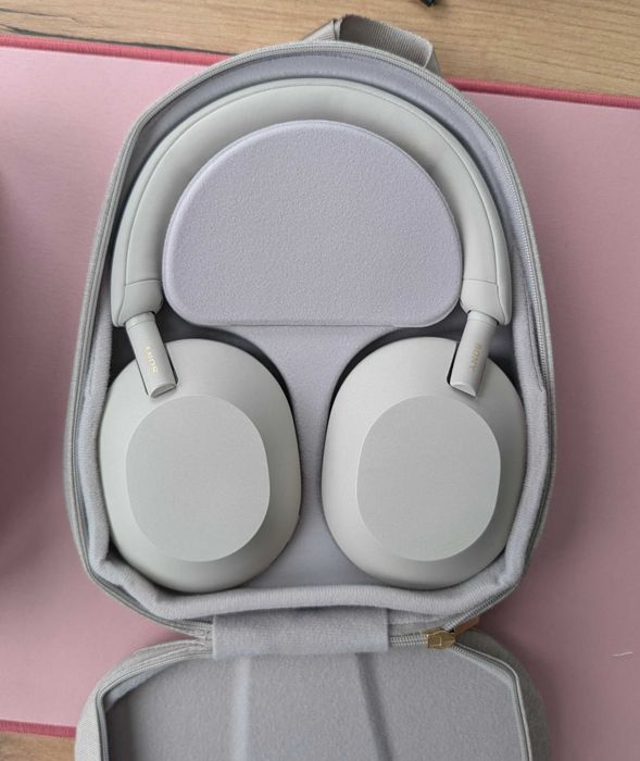 Навушники Bluetooth Sony WH-1000XM5 Silver