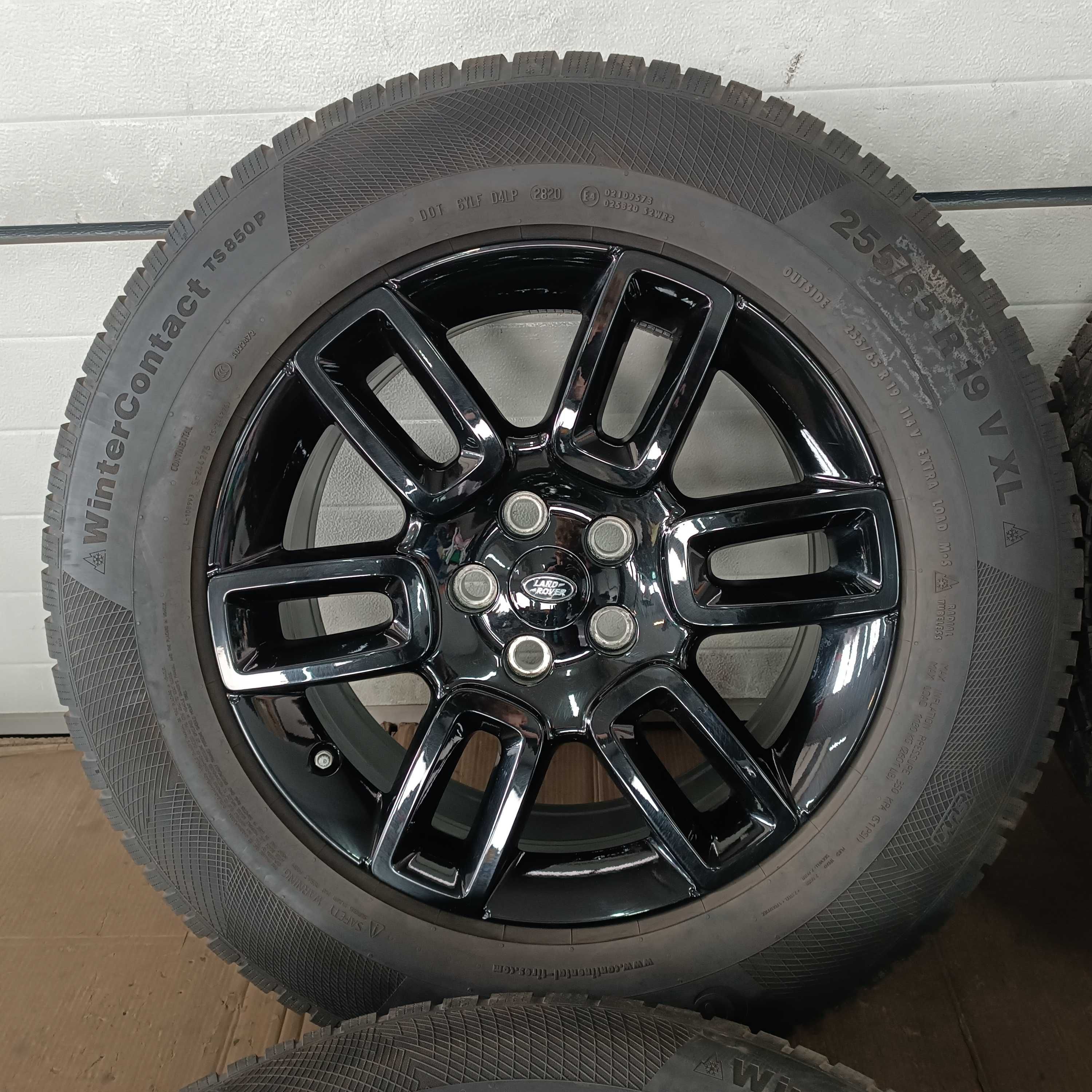 Koła Zimowe Felgi 19" 5x120 LAND ROVER DEFENDER 255/65/R19