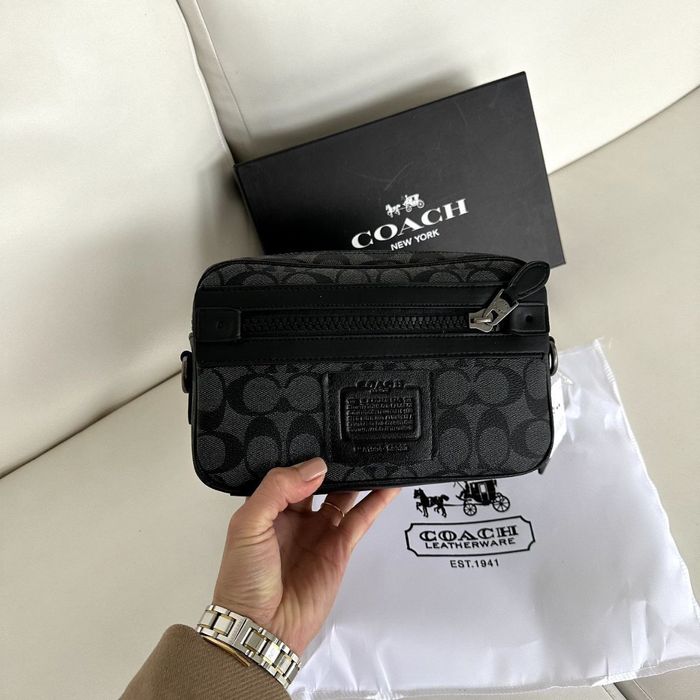 Мужская кожаная барсетка Coach