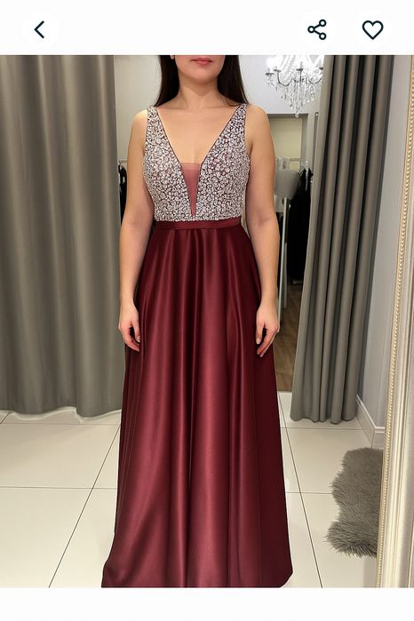 Випускні плаття.