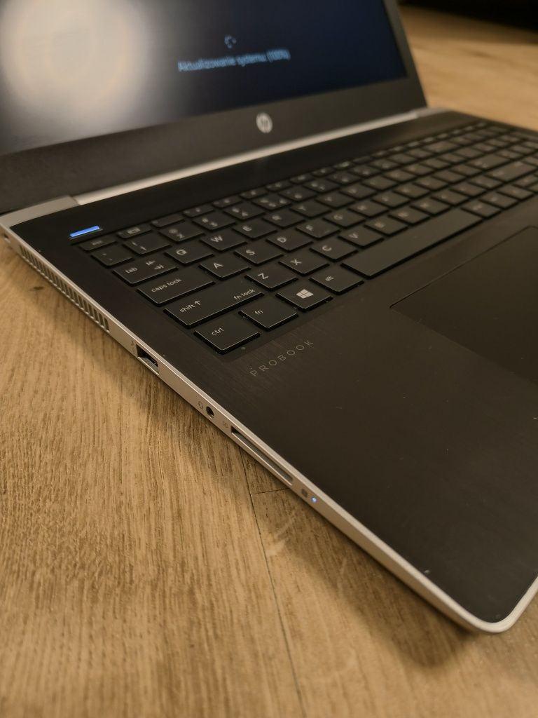 Laptop HP 450 G5 i5 8250/8GB RAM DDR4/256 SSD/500HDD