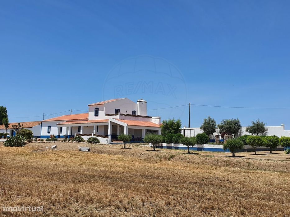 Moradia T6 para venda