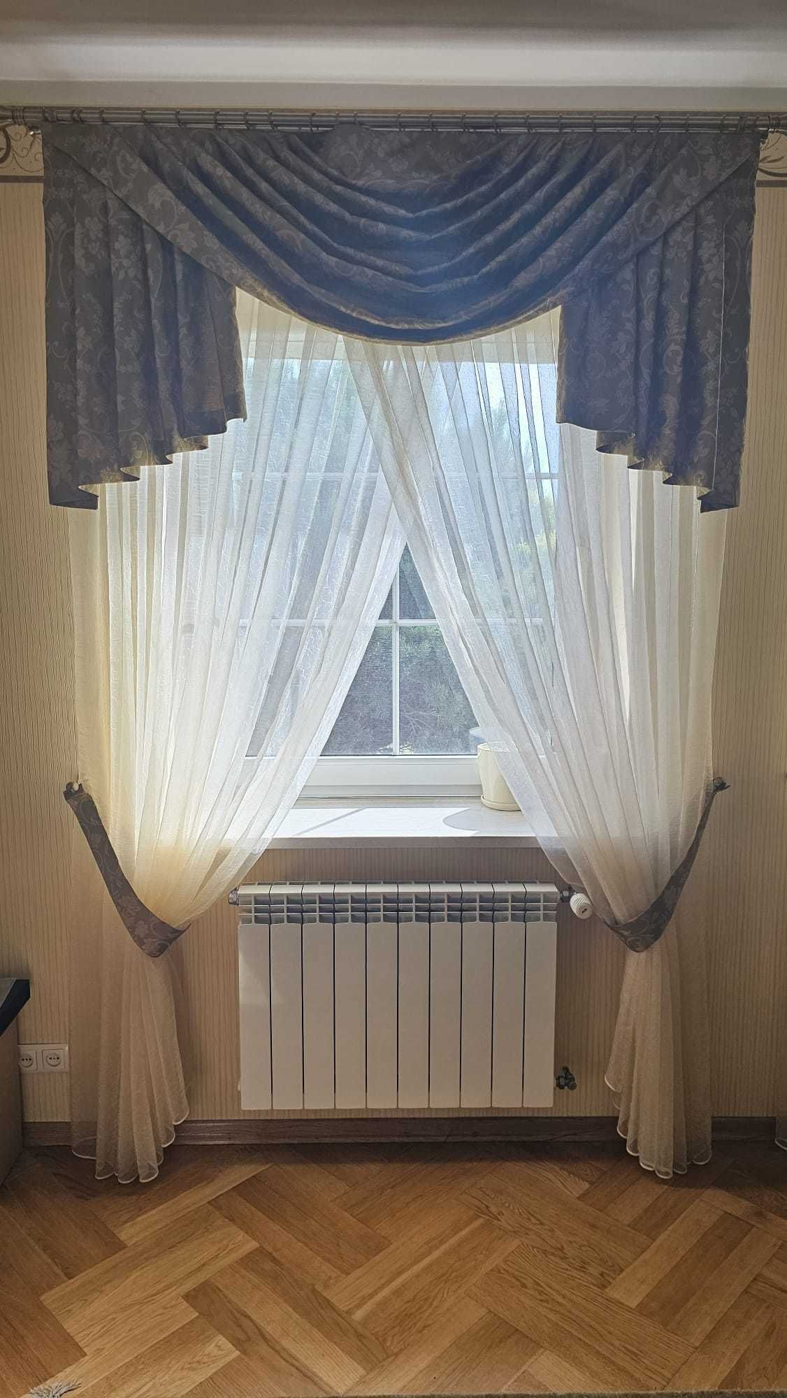Lambrekin 2 sztuki, układany, żakardowy, oliwkowy ze złotem