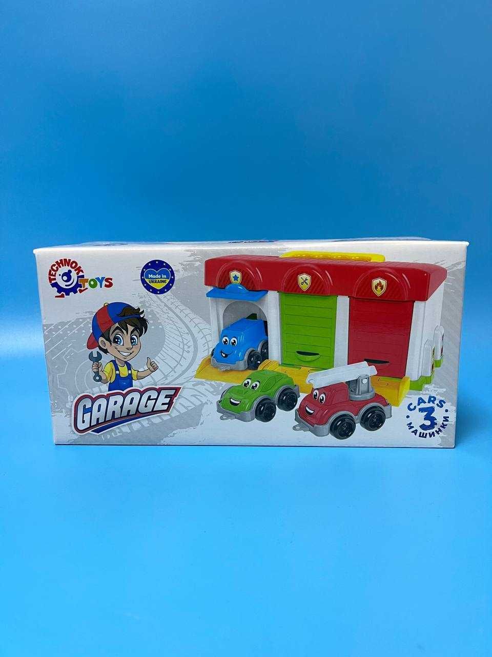 Гараж "Technok Toys" на 3 машинки 8416