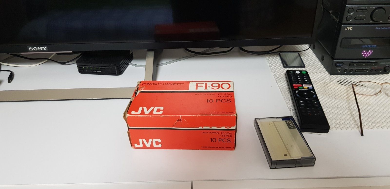 Кассеты JVC-FI-90.