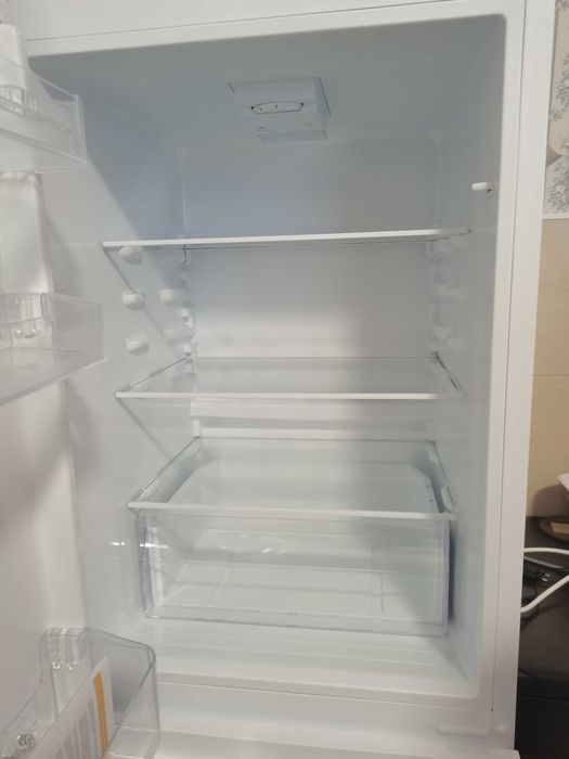 Lodówka Kernau z gwarancją
