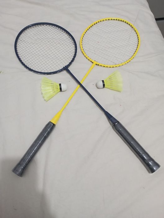 raquetes de badminton
