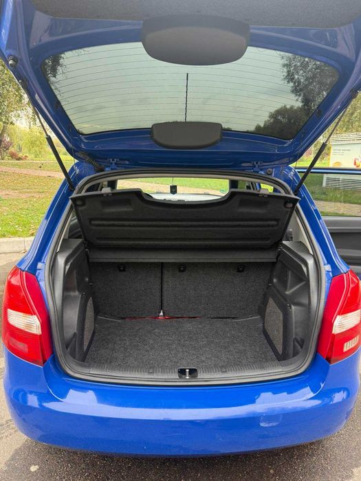 Продам авто Skoda Fabia 2