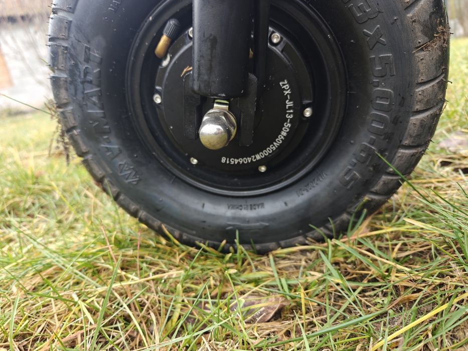 Hulajnoga elektryczna 8000W, do 100km zasiegu,60V 40Ah 13 cali koła te