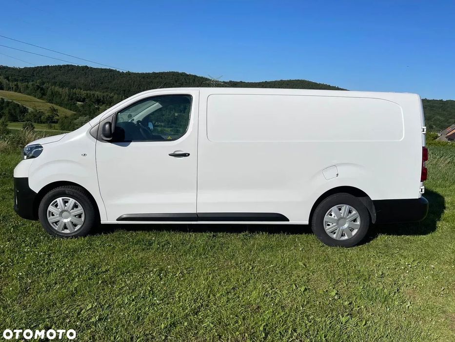 Toyota Proace L3H1  L3H1 długi model 2,0 122KM 192800km 2018r tempomat hak