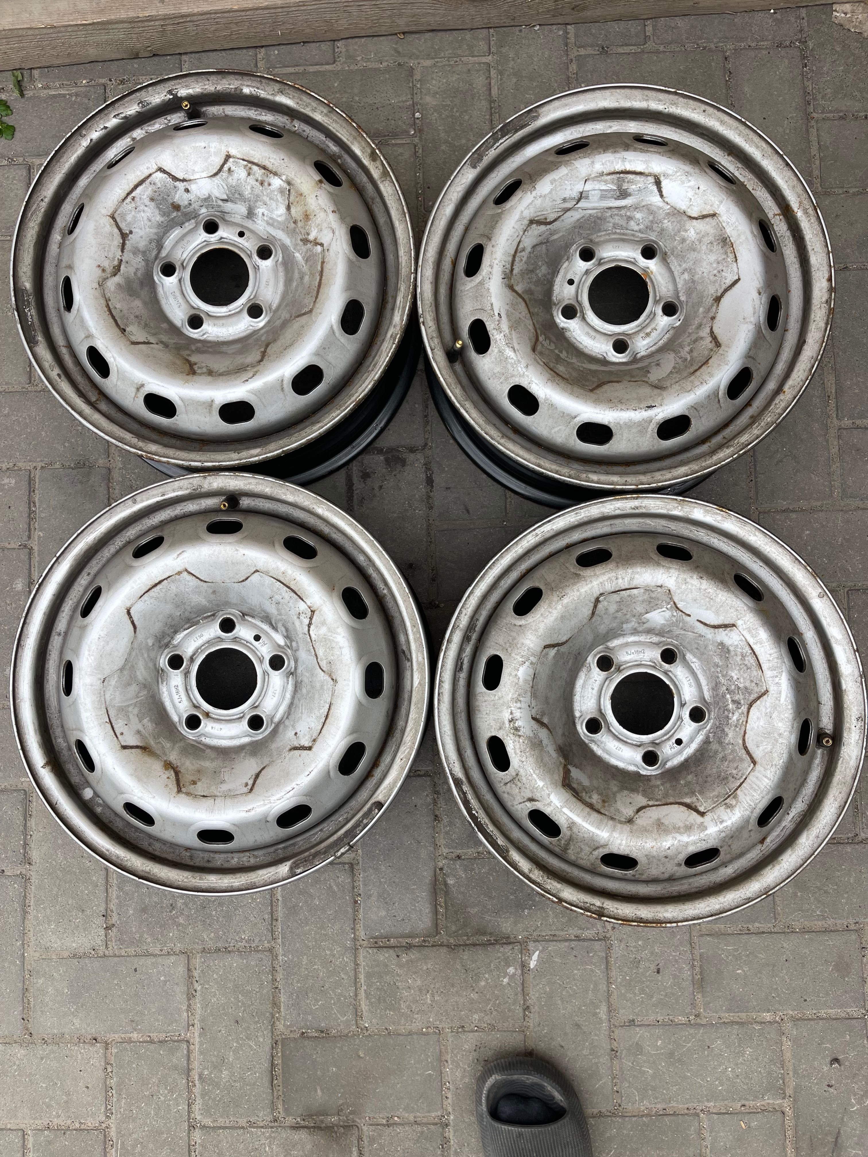 Сталеві диски 5/114.3 r16 рено трафік , віваро