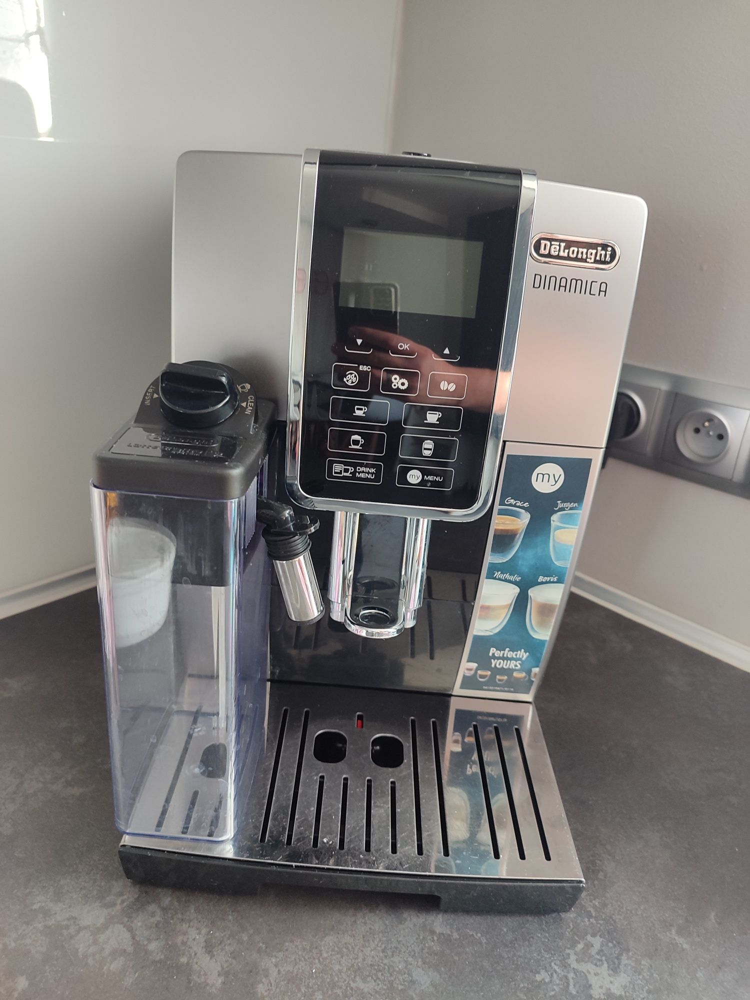 Ekspres DeLonghi  na gwarancji
