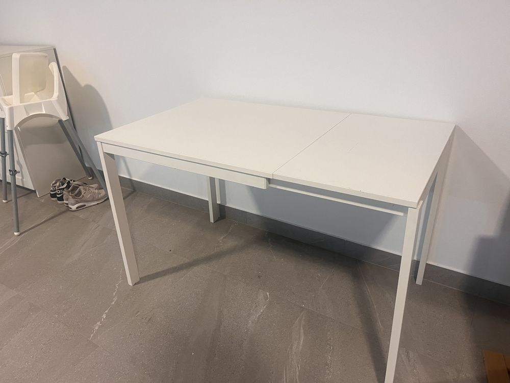 Mesa Ikea extensível ótimo estado entrego