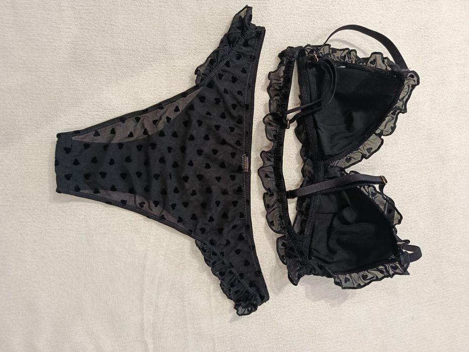 Комплект жіночої білизни