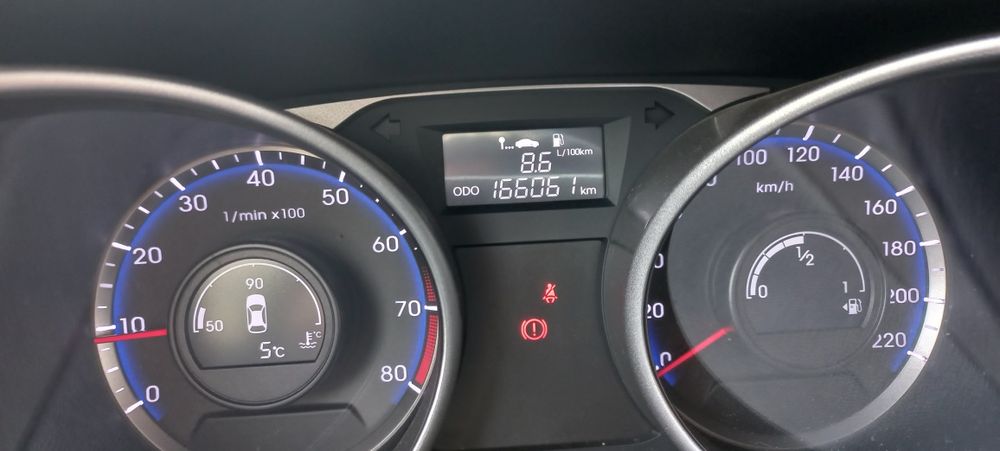 Hyundai ix35  1.6 benz zamiana na iveco blaszak.3.0yna