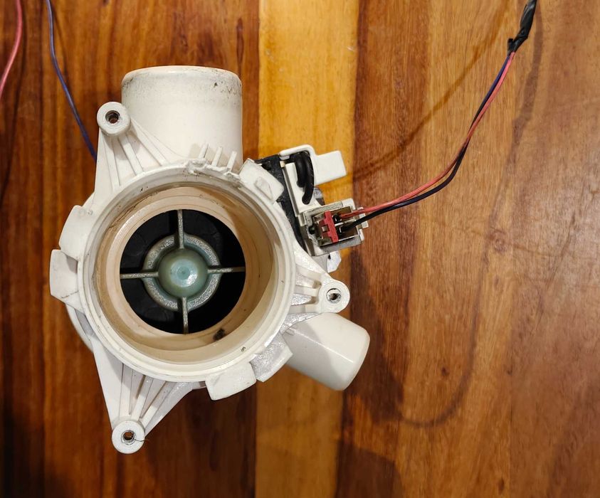 Pompa odpływowa spustowa pralki Beko WCC6511B0